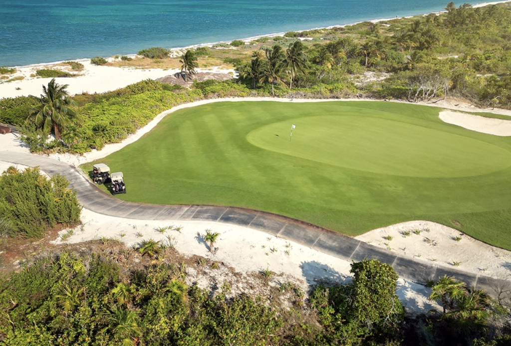 Golf in the Mexican Caribbean