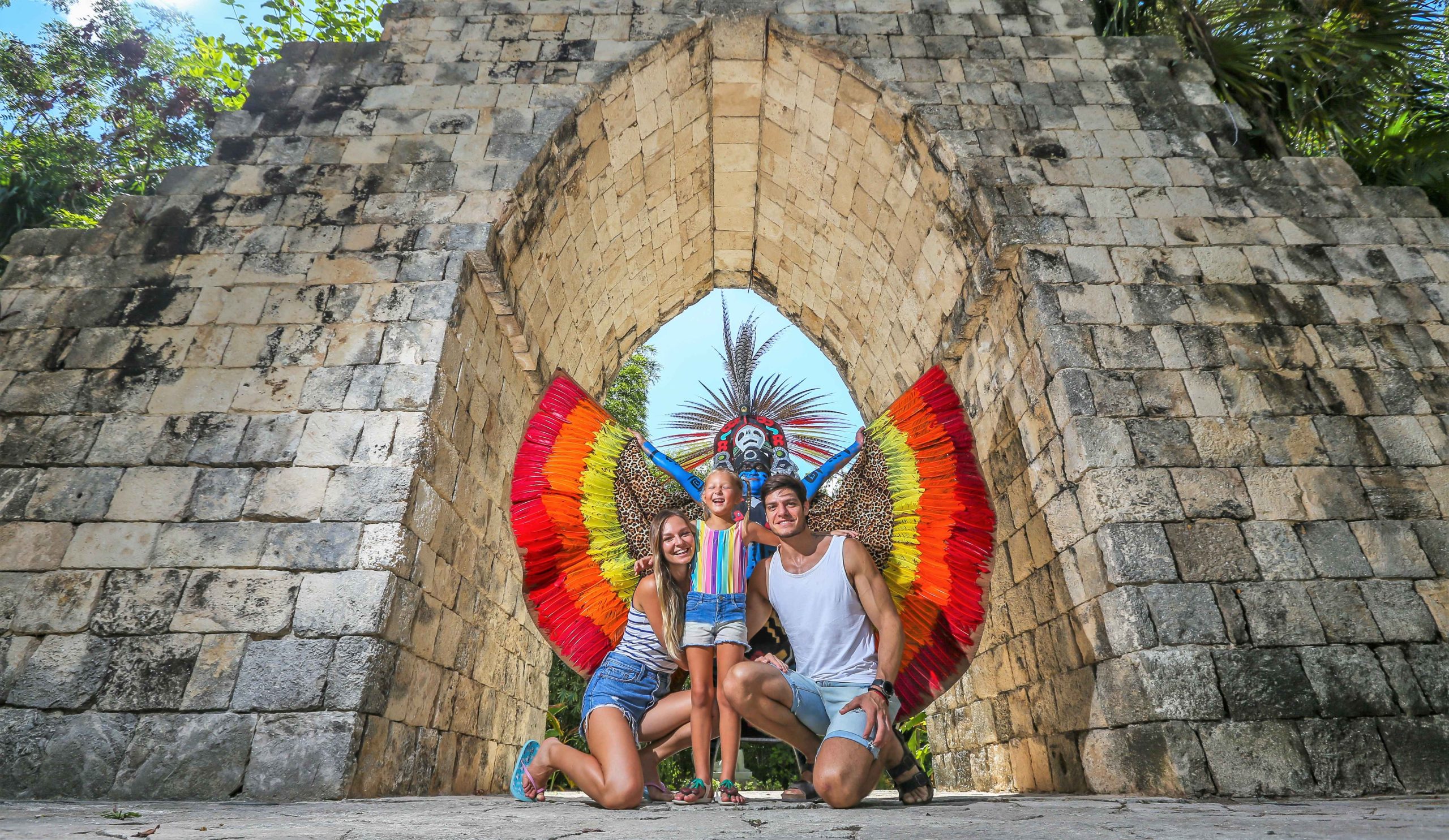 cozumel-family-photo-color-wings