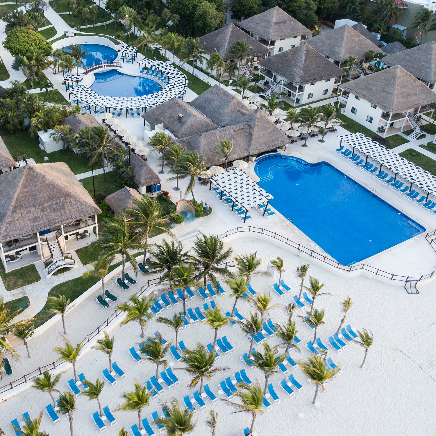 Allegro Playacar beachfront zone south of centro